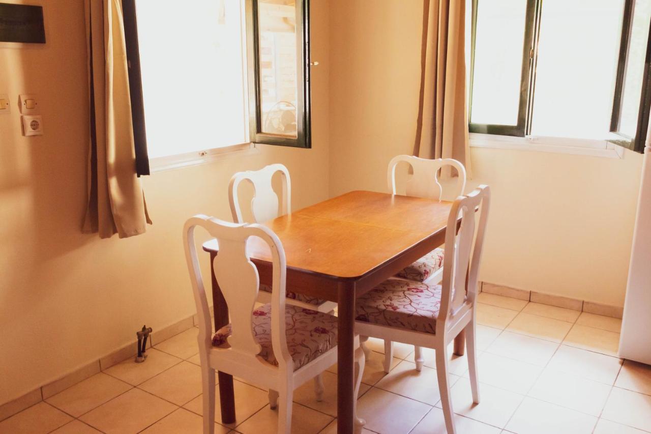 Apagio Apartments Mikros Gialos Ngoại thất bức ảnh