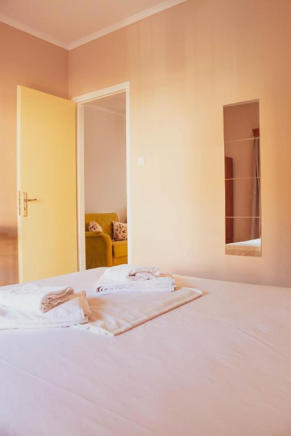 Apagio Apartments Mikros Gialos Ngoại thất bức ảnh
